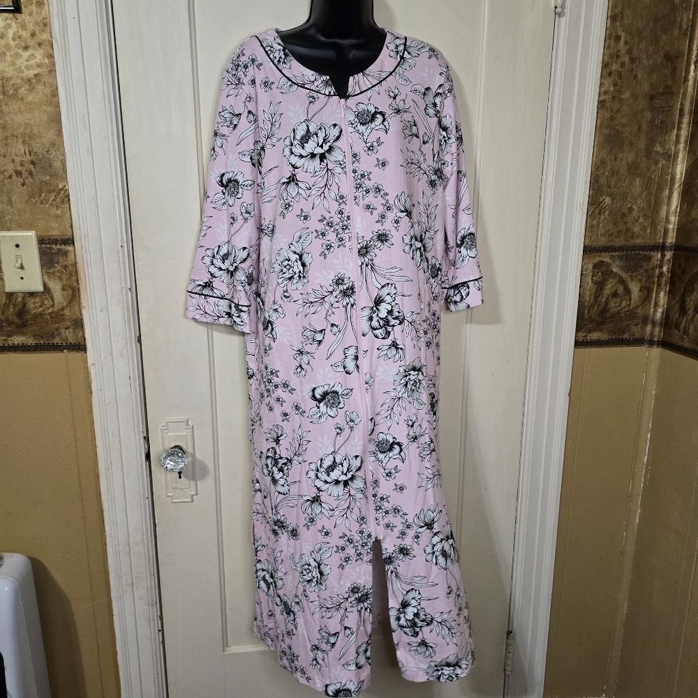 Miss Elaine Interlock Knit Robe, Long Robe 3/4 Length Sleeves Full Zip Small